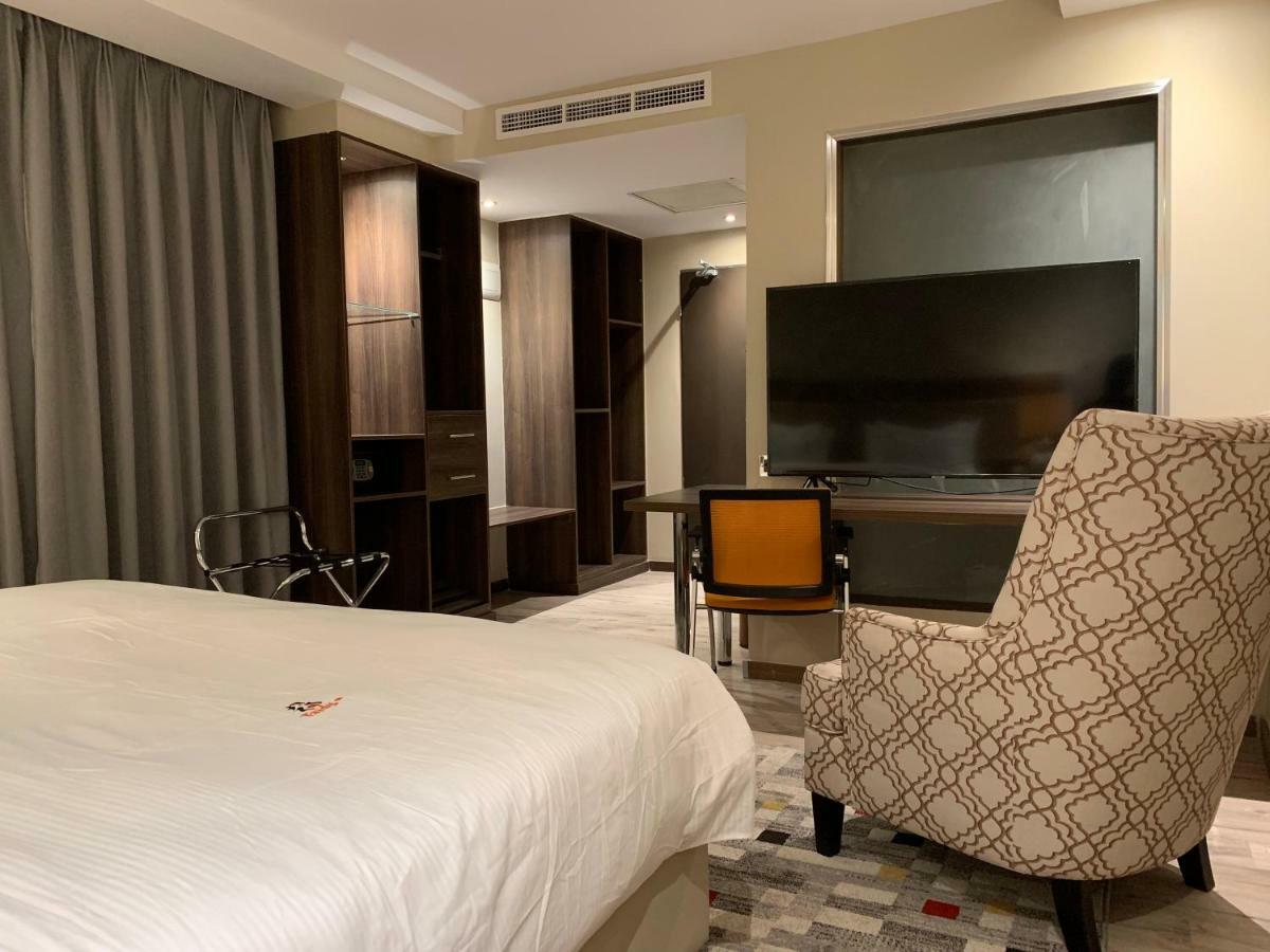 Taidy'S Suites - Nakuru Eksteriør bilde